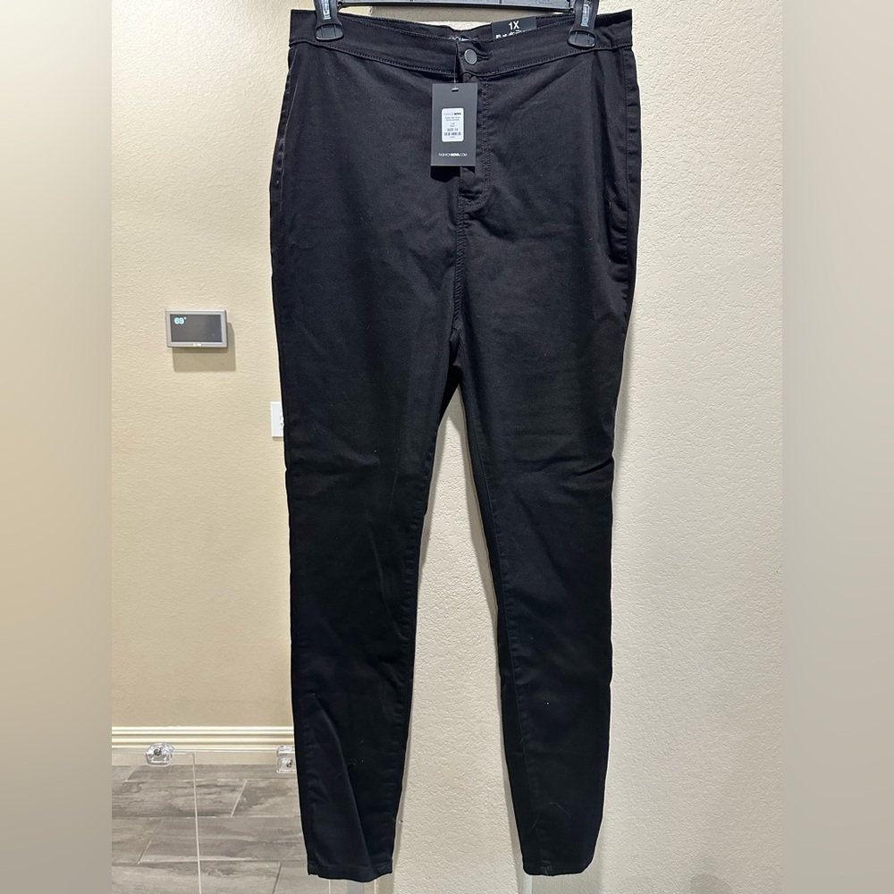 Fashion Nova Light Weight Jeans